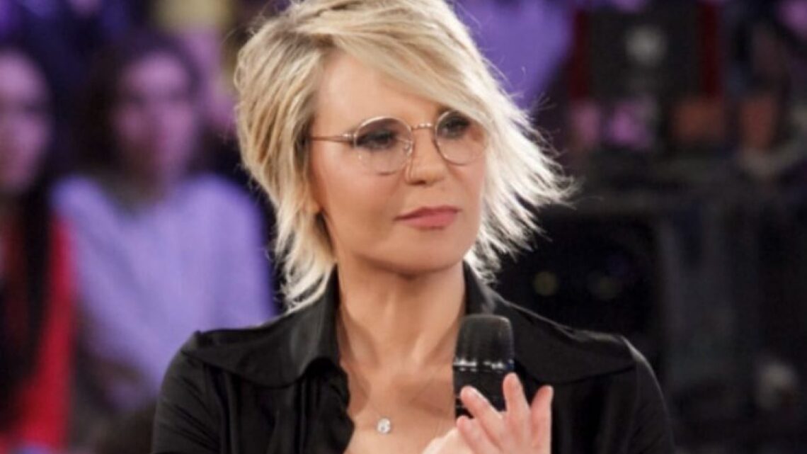 L’ex moglie di Maurizio Costanzo, Marta Flavi, ringrazia Maria De Filippi per esserselo “portato via” L’ex moglie di Maurizio Costanzo, Marta Flavi, ringrazia Maria De Filippi per esserselo “portato via”