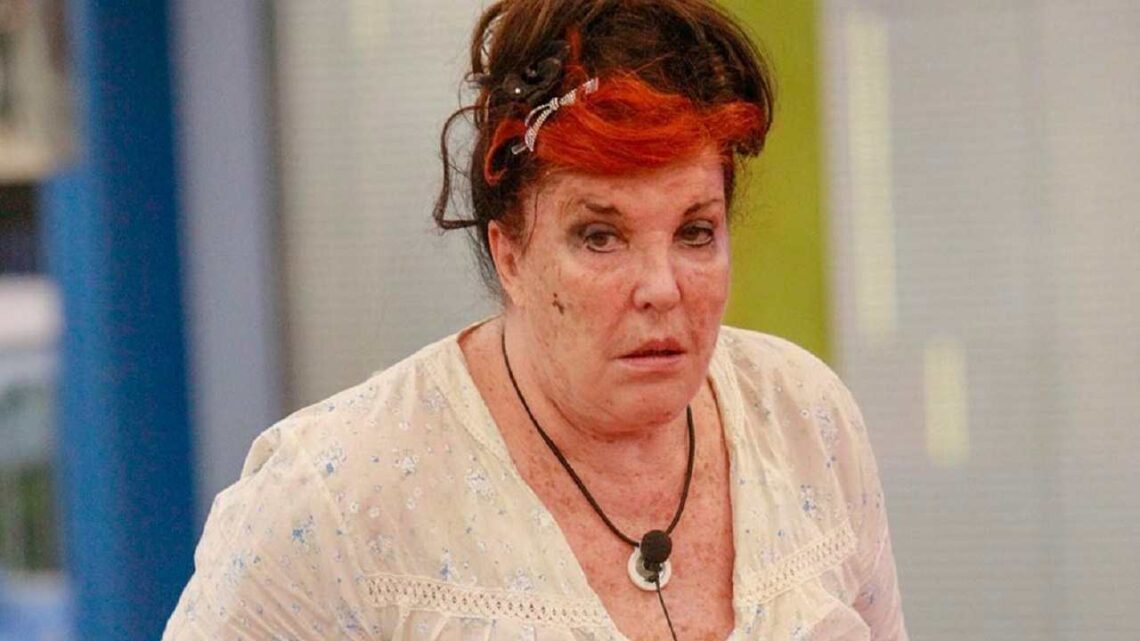 Le macchie sul viso di Patrizia De Blanck causate da una terribile malattia: “Ho rischiato la meningite fulminante” Le macchie sul viso di Patrizia De Blanck causate da una terribile malattia: “Ho rischiato la meningite fulminante”