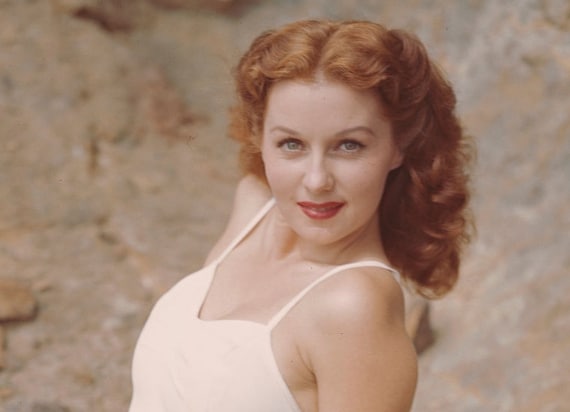 Muore a 97 anni Rhonda Fleming, la Regina del Technicolor