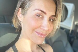 Il tradimento? Negli uomini è quasi inevitabile. La (ex) escort ne è convinta: “Il matrimonio è obsoleto” Il tradimento? Negli uomini è quasi inevitabile. La (ex) escort ne è convinta: “Il matrimonio è obsoleto”