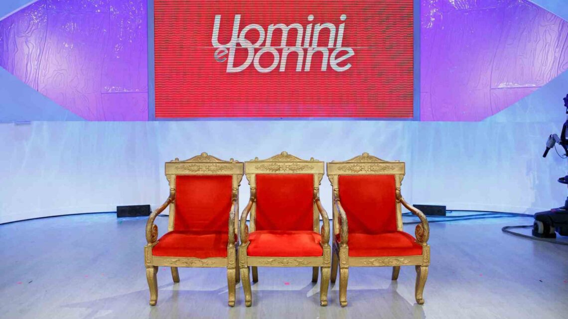 Bomba su vip, Amedeo Venza rivela: “Ha fatto litigare due ex di Uomini e Donne e ha messo in mezzo anche me” Bomba su vip, Amedeo Venza rivela: “Ha fatto litigare due ex di Uomini e Donne e ha messo in mezzo anche me”