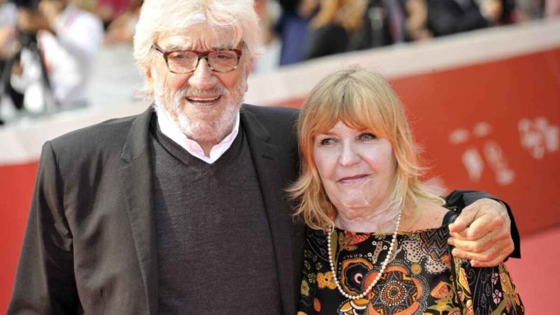 Chi è Sagitta Alter, la compagna di Gigi Proietti? I due sono stati insieme per 58 anni Chi è Sagitta Alter, la compagna di Gigi Proietti? I due sono stati insieme per 58 anni