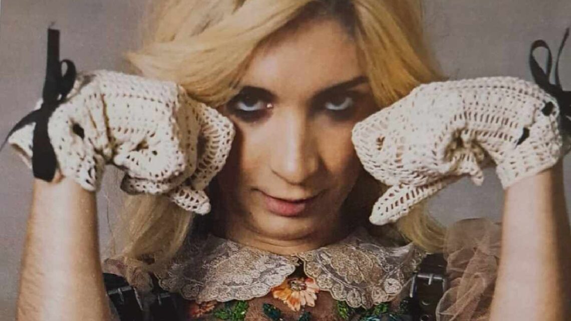 Chi è Josephine Yole Signorelli? Biografia, carriera e curiosità della fumettista Chi è Josephine Yole Signorelli? Biografia, carriera e curiosità della fumettista