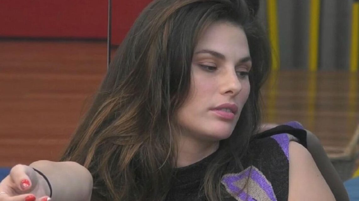 Dayane Mello parla male di Zorzi e Stefania: ecco cosa ha detto la gieffina Dayane Mello parla male di Zorzi e Stefania: ecco cosa ha detto la gieffina