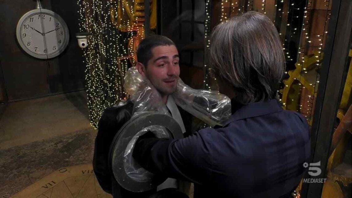 Francesco Oppini incontra Zorzi al Grande Fratello Vip: “Non avere paura di nulla, ti aspetto fuori” Francesco Oppini incontra Zorzi al Grande Fratello Vip: “Non avere paura di nulla, ti aspetto fuori”