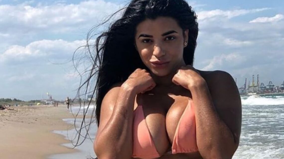 OnlyFans: modelle sexy scelgono di donare migliaia di sterline in beneficenza per il Natale 2020 OnlyFans: modelle sexy scelgono di donare migliaia di sterline in beneficenza per il Natale 2020