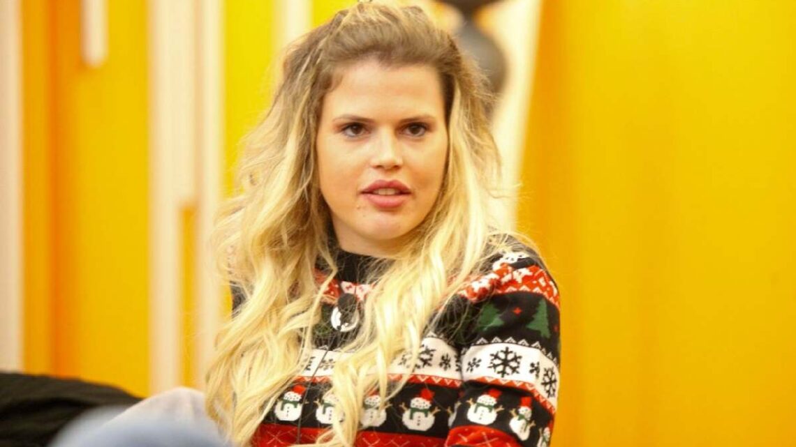 Carlotta Dell’Isola, il fidanzato Nello sente la sua mancanza: “È dura”, parla poi della proposta di nozze Carlotta Dell’Isola, il fidanzato Nello sente la sua mancanza: “È dura”, parla poi della proposta di nozze