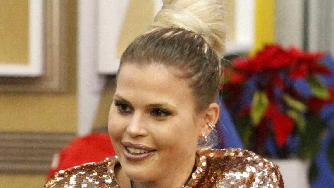 Carlotta Dell’Isola anonima al GF Vip? Parla il fidanzato: “Il suo vero carattere uscirà fuori” Carlotta Dell’Isola anonima al GF Vip? Parla il fidanzato: “Il suo vero carattere uscirà fuori”