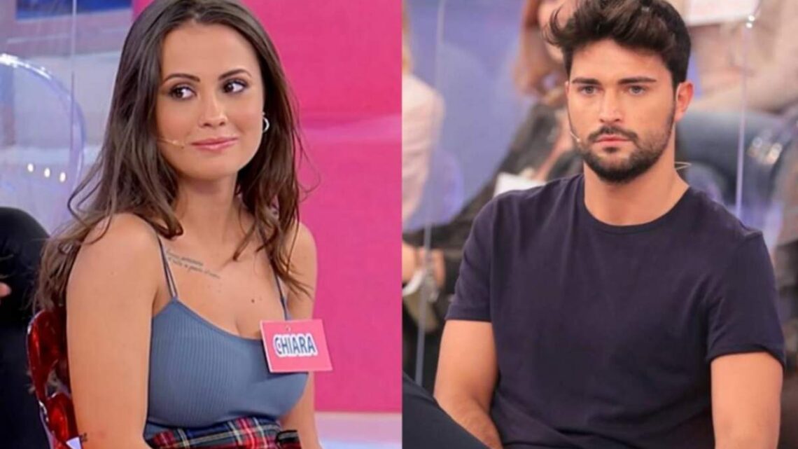 Uomini e Donne, oggi: Roberta e Riccardo litigano, Davide bacia Chiara Uomini e Donne, oggi: Roberta e Riccardo litigano, Davide bacia Chiara