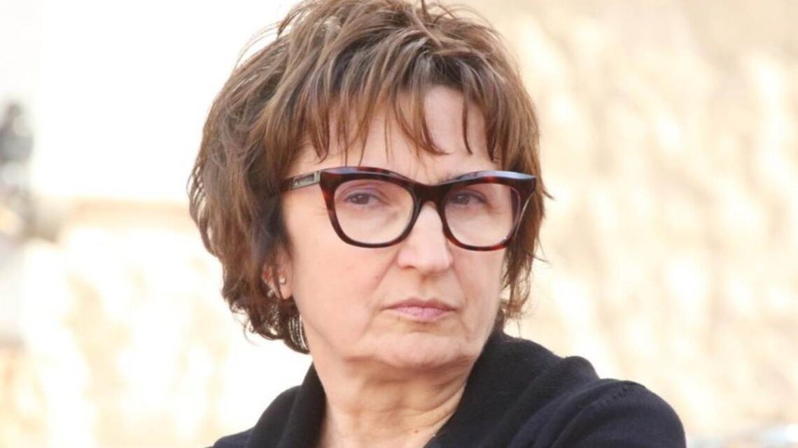 Chi è Donatella Di Pietrantonio? Biografia e carriera della scrittrice Chi è Donatella Di Pietrantonio? Biografia e carriera della scrittrice