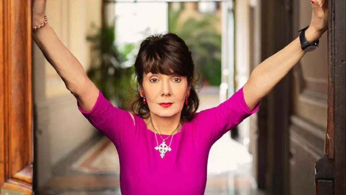 Chi è Elisabetta Sgarbi? Età e carriera della sorella di Vittorio Sgarbi Chi è Elisabetta Sgarbi? Età e carriera della sorella di Vittorio Sgarbi