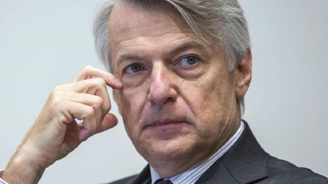 Chi è Ferruccio De Bortoli? Età, carriera e vita privata del noto giornalista Chi è Ferruccio De Bortoli? Età, carriera e vita privata del noto giornalista