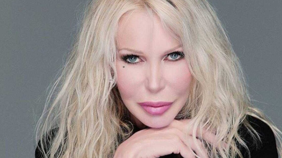 Chi è Ivana Spagna? Età, carriera e vita privata della cantante Chi è Ivana Spagna? Età, carriera e vita privata della cantante