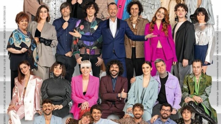 Sanremo 2021, il dettaglio nella copertina di Tv, Sorrisi e canzoni: la mano sul “pacco” attira l’attenzione