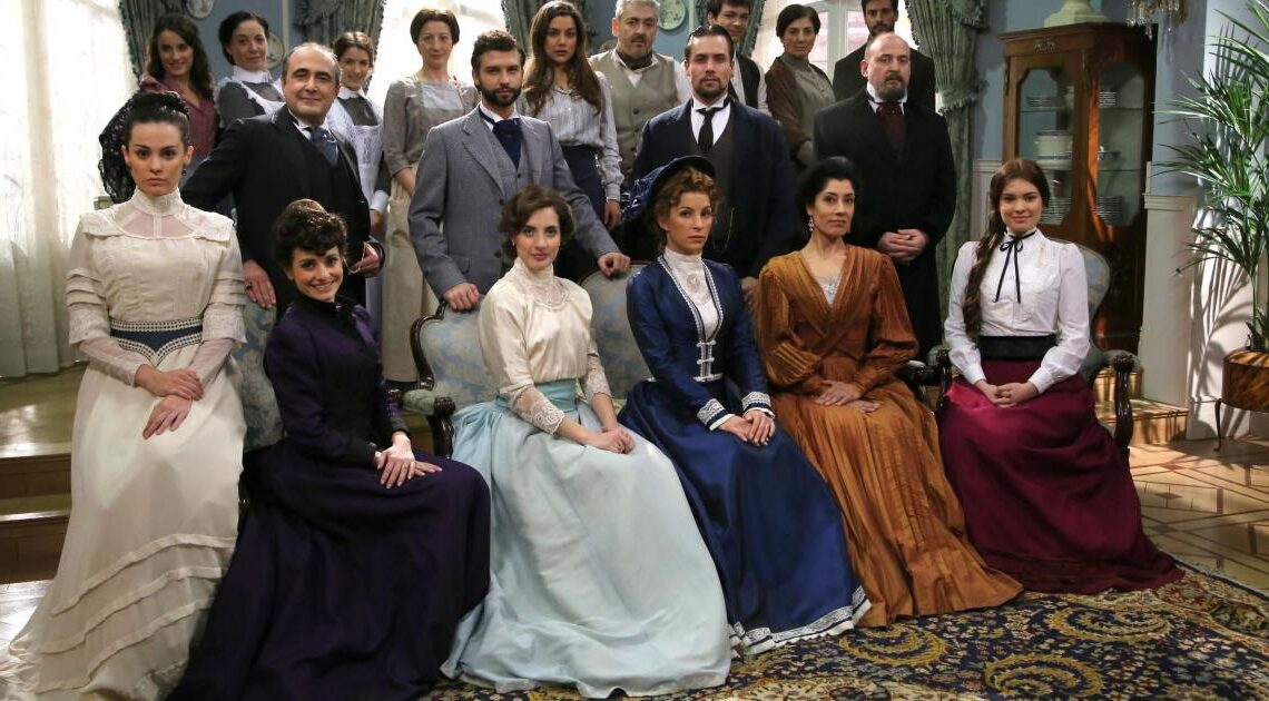 “Una vita”, la soap opera termina le riprese dopo sei anni. In Italia la vedremo ancora per tutto il 2021 “Una vita”, la soap opera termina le riprese dopo sei anni. In Italia la vedremo ancora per tutto il 2021