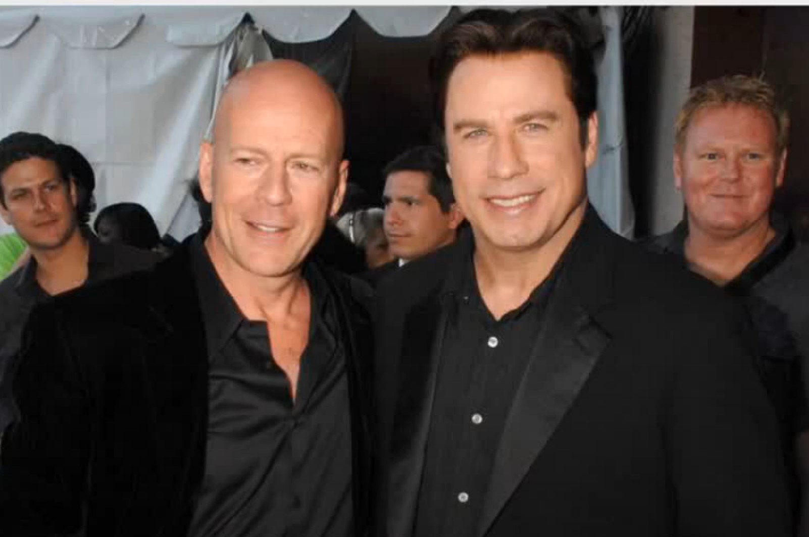 Paradise City: Bruce Willis e John Travolta tornano insieme dopo Pulp Fiction