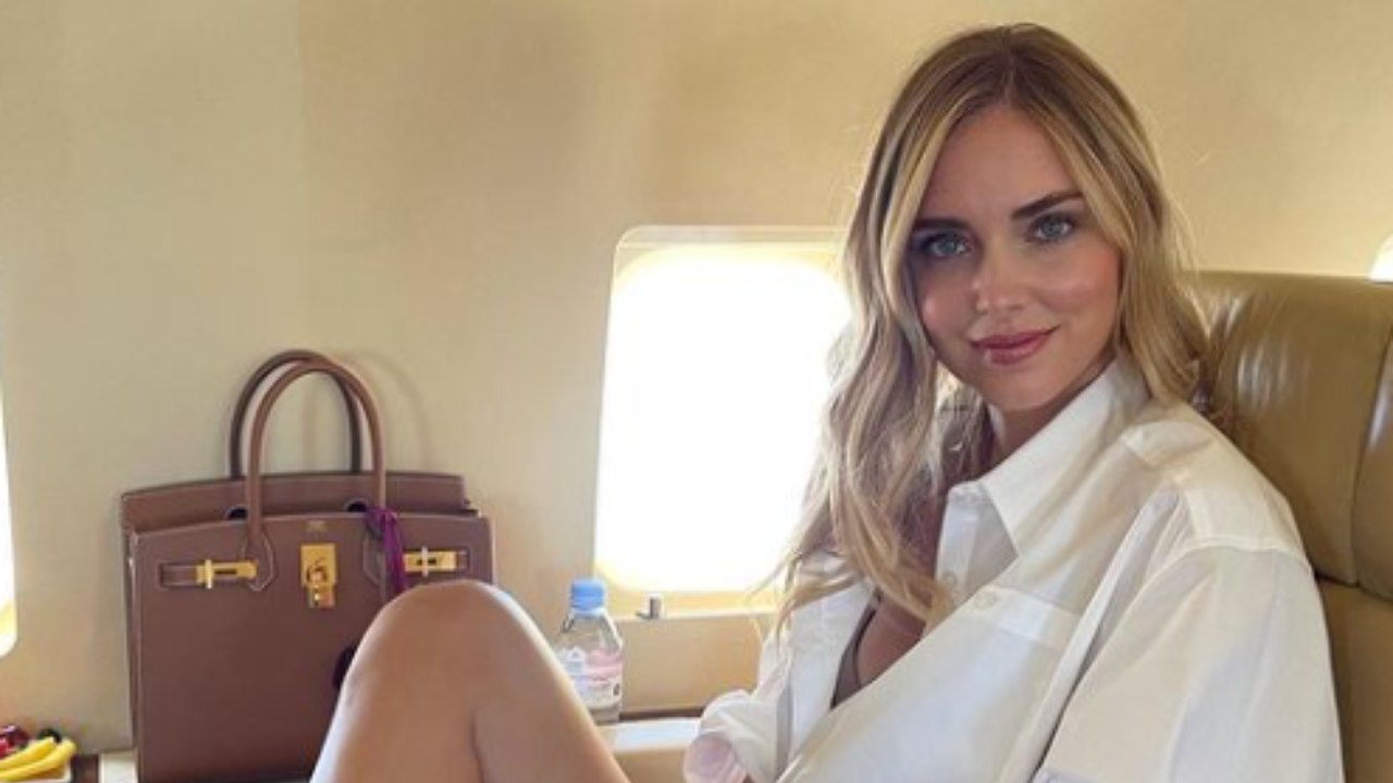 Chiara Ferragni nella bufera: sotto attacco il viaggio in Puglia jet privato