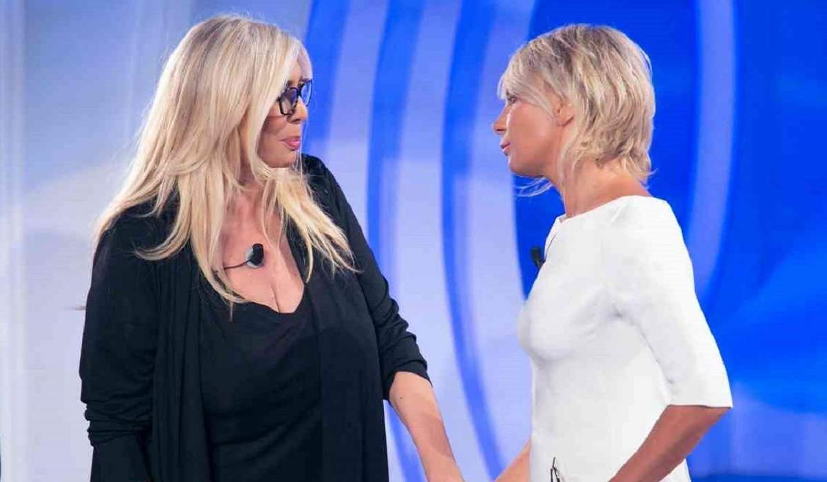 Mara Venier scrive una lettera a Maria De Filippi: le dedica parole speciali