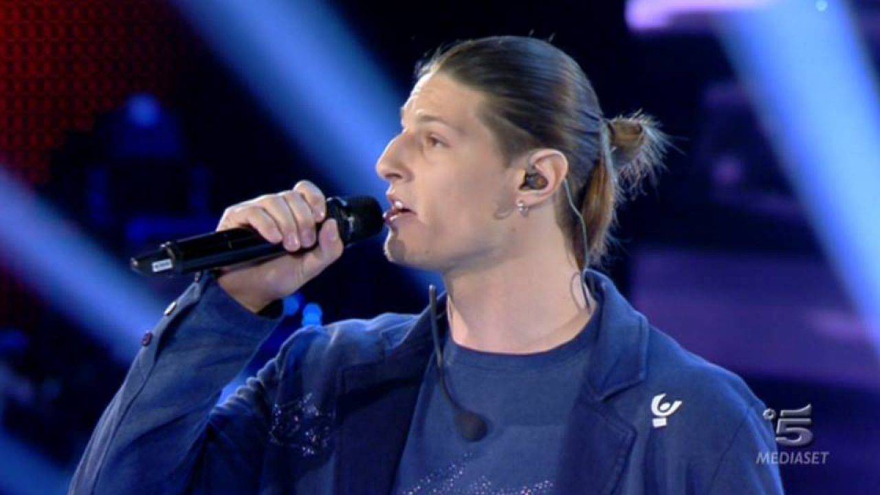 Chi è Nick Casciaro, l’italiano che sta incantando la Romania ad X-Factor