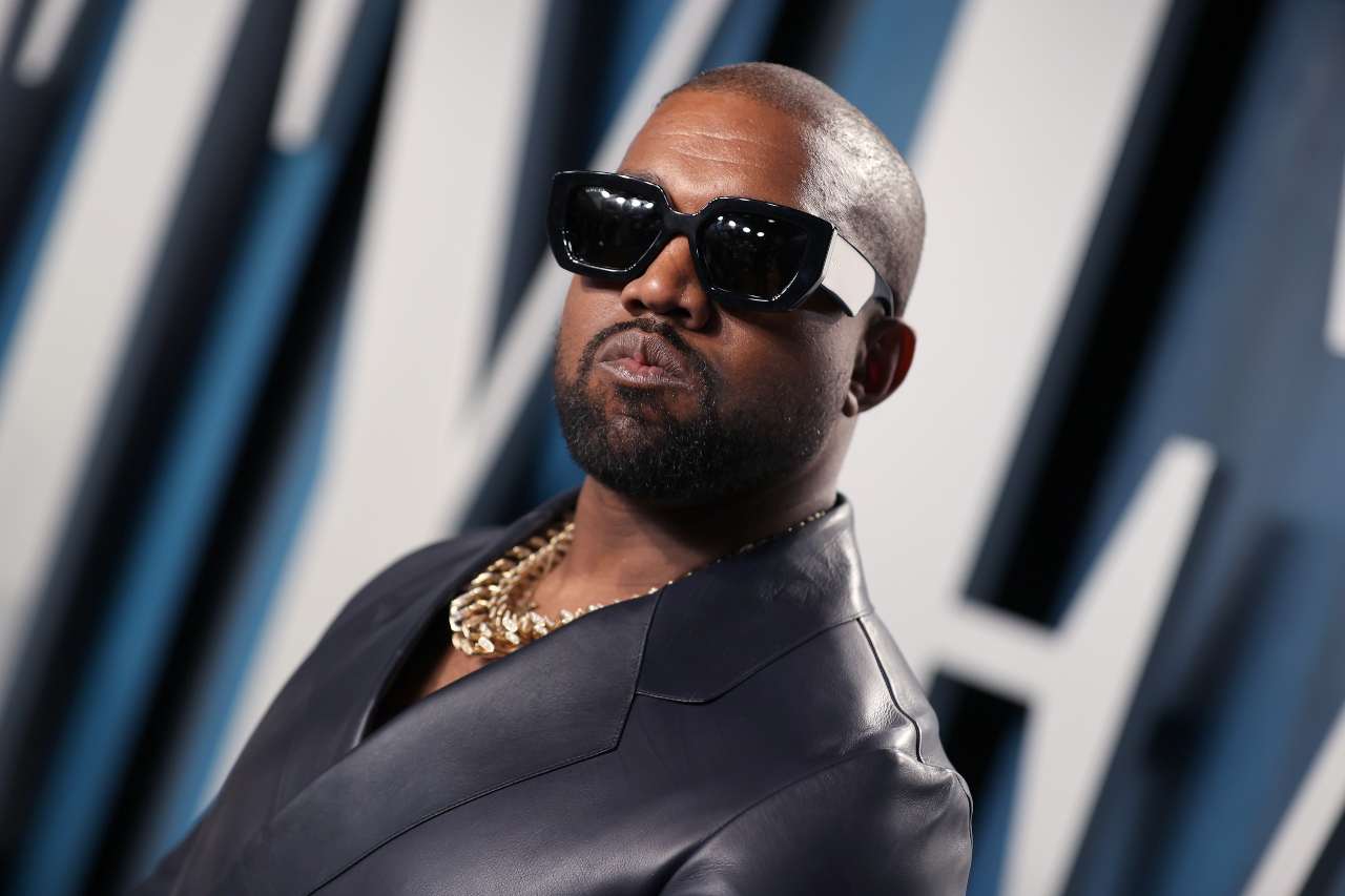 Kanye West addio: il rapper cambia nome, ecco come si chiama adesso