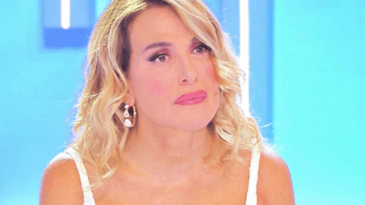 Barbara D’Urso, Dagospia sul suo futuro in tv: “Il contratto le scadrebbe a dicembre 2022”