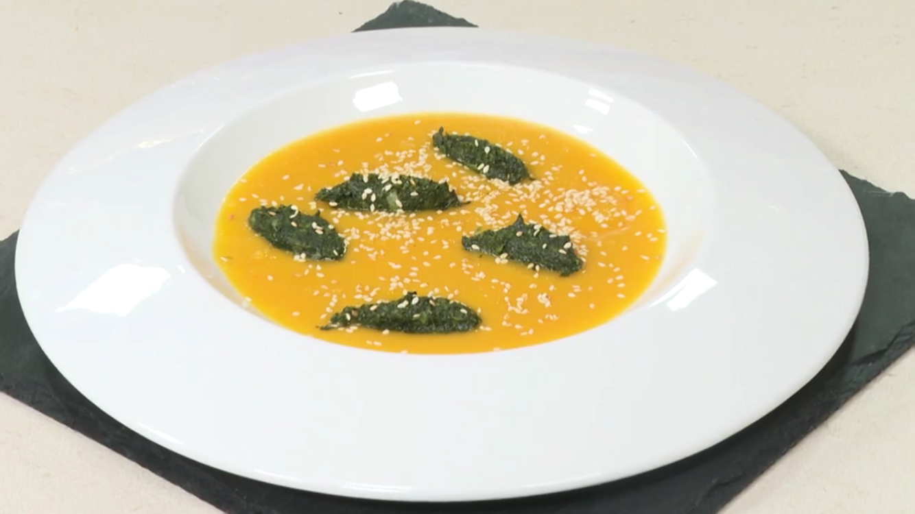 Cotto e Mangiato ricetta del 27 dicembre 2021: crema di zucca con cavolo nero