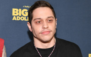 Chi è il nuovo fidanzato di Kim Kardashian? Cosa sappiamo di Pete Davidson Chi è il nuovo fidanzato di Kim Kardashian? Cosa sappiamo di Pete Davidson