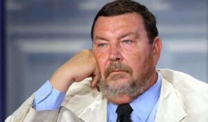 Giuliano Ferrara ricoverato dopo un malore, come sta? Giuliano Ferrara ricoverato dopo un malore, come sta?