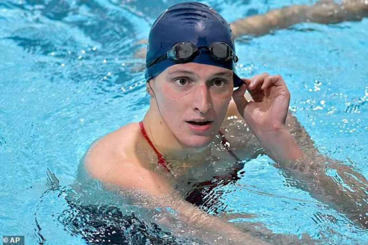 “Ha parti del corpo maschile ed è attratta dalle donne”: imbarazzo negli Stati Uniti per l’atleta transgender