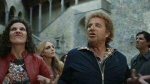 Poveri ma ricchissimi: ci sarà un altro sequel? Dove si trova Torresecca? Curiosità su trama e location Poveri ma ricchissimi: ci sarà un altro sequel? Dove si trova Torresecca? Curiosità su trama e location