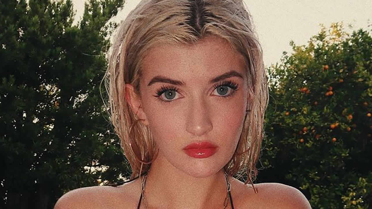 Chi è Sami Sheen, figlia di Charlie Sheen e Denise Richards? A 18 anni è già una regina di OnlyFans