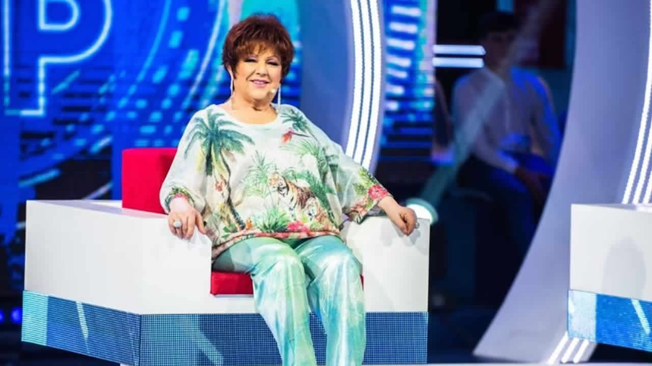 Orietta Berti, com’è cambiata nel tempo | La cantante s’è mai ritoccata?