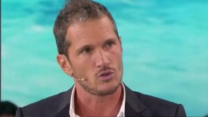 Isola dei Famosi, la clamorosa voce: non ci sarà Alvin? Ecco chi potrebbe sostituirlo Isola dei Famosi, la clamorosa voce: non ci sarà Alvin? Ecco chi potrebbe sostituirlo