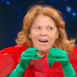 Il Cantante Mascherato, noia e caos: un programma che inspiegabilmente è ancora in onda | Le pillole de La Velenosa