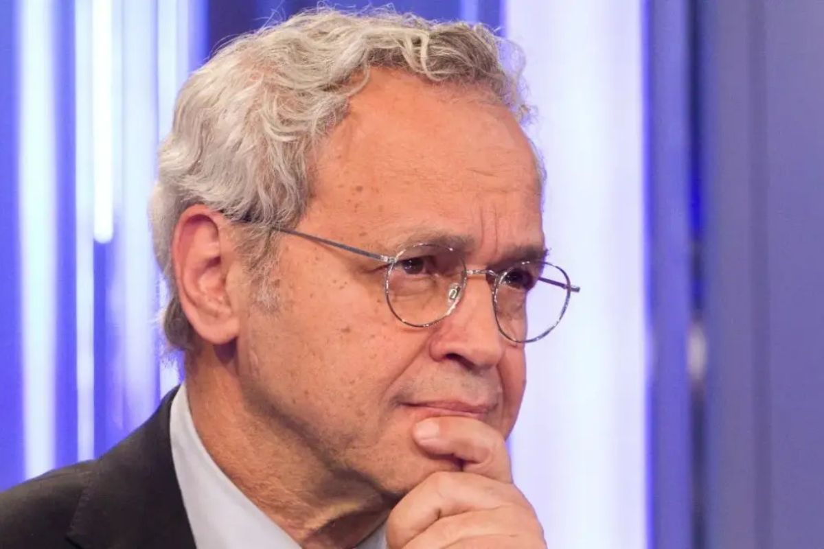 Enrico Mentana dice addio a TGLa7? Le ultime news Enrico Mentana dice addio a TGLa7? Le ultime news