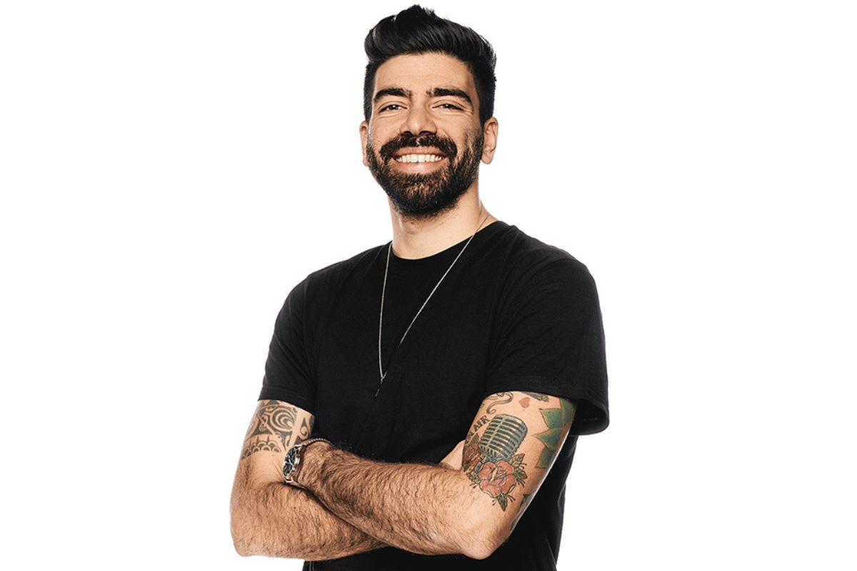 Chi è Gianluca Gazzoli, conduttore di Sanremo Giovani 2025? Età, carriera, vita pritvata Chi è Gianluca Gazzoli, conduttore di Sanremo Giovani 2025? Età, carriera, vita pritvata